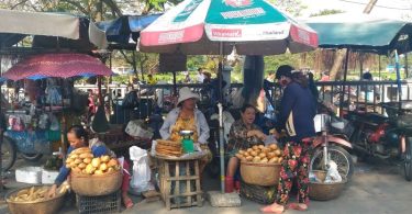 Dong Ba Market