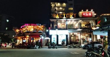 Hue walking streets