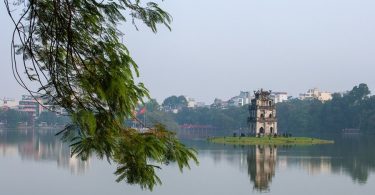 hoan kiem lake hanoi