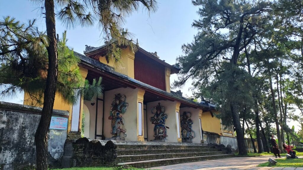 Visit Thien Mu Pagoda in Hue City is a must-thing to do.