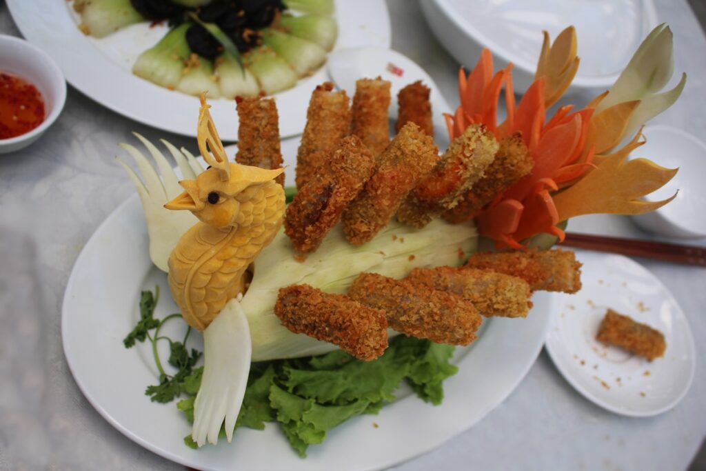 Phoenix Rolls – Exquisite fried rolls from royal cuisine, served in fine dining restaurants in Hue