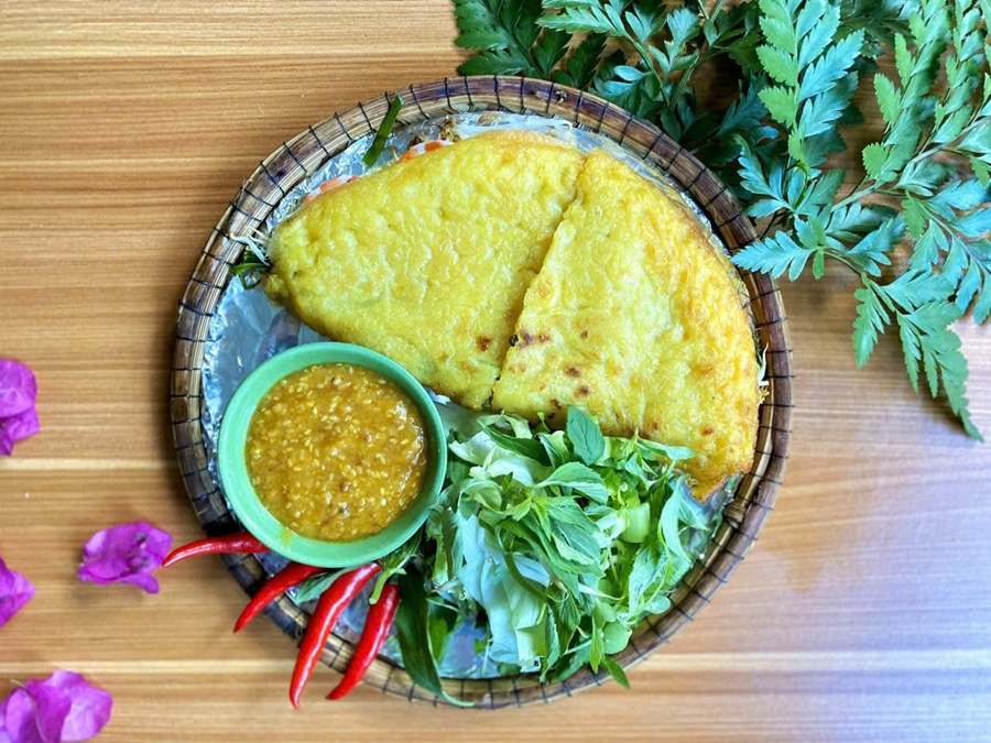 Hue pancake at Space Viet
